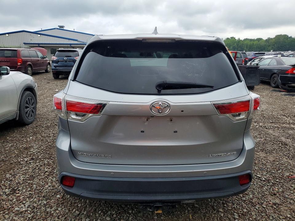 صورة رقم 6 من المزاد - 2016 TOYOTA HIGHLANDER مع VIN 5TDDKRFH9GS311799