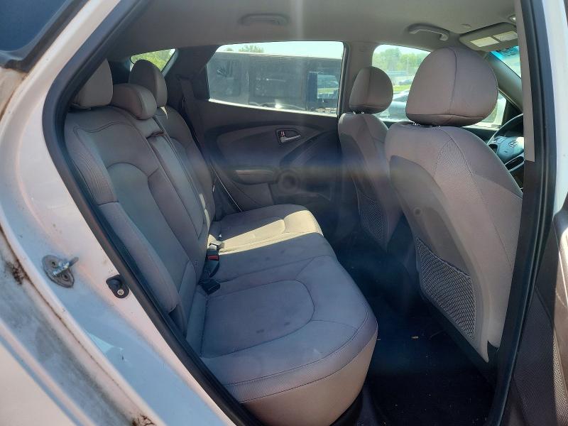 Photo 10 from auction – 2014 HYUNDAI TUCSON with VIN KM8JTCAF9EU950188