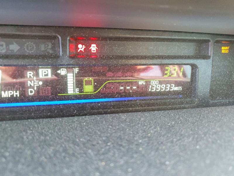 Photo 9 from auction – 2015 TOYOTA PRIUS V with VIN JTDZN3EU4FJ039358