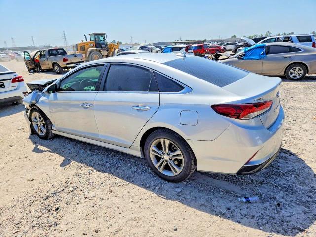 Photo 2 from auction – 2019 HYUNDAI SONATA with VIN 5NPE34AF6KH792992