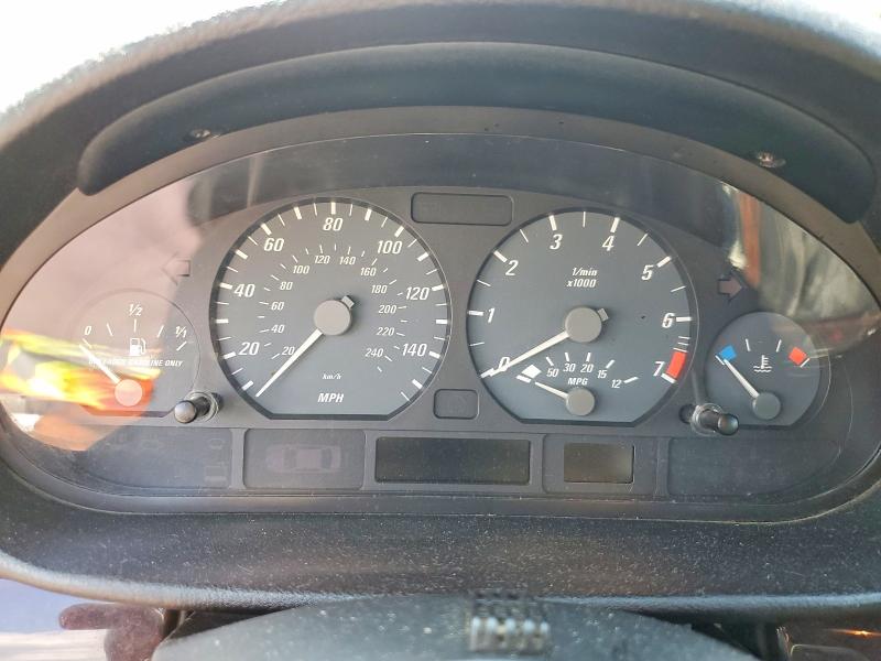 Photo 9 from auction – 2005 BMW 325 with VIN WBABW33455PL35550