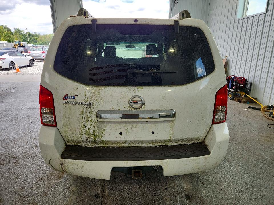 Photo 6 from auction – 2011 NISSAN PATHFINDER with VIN 5N1AR1NB8BC630601