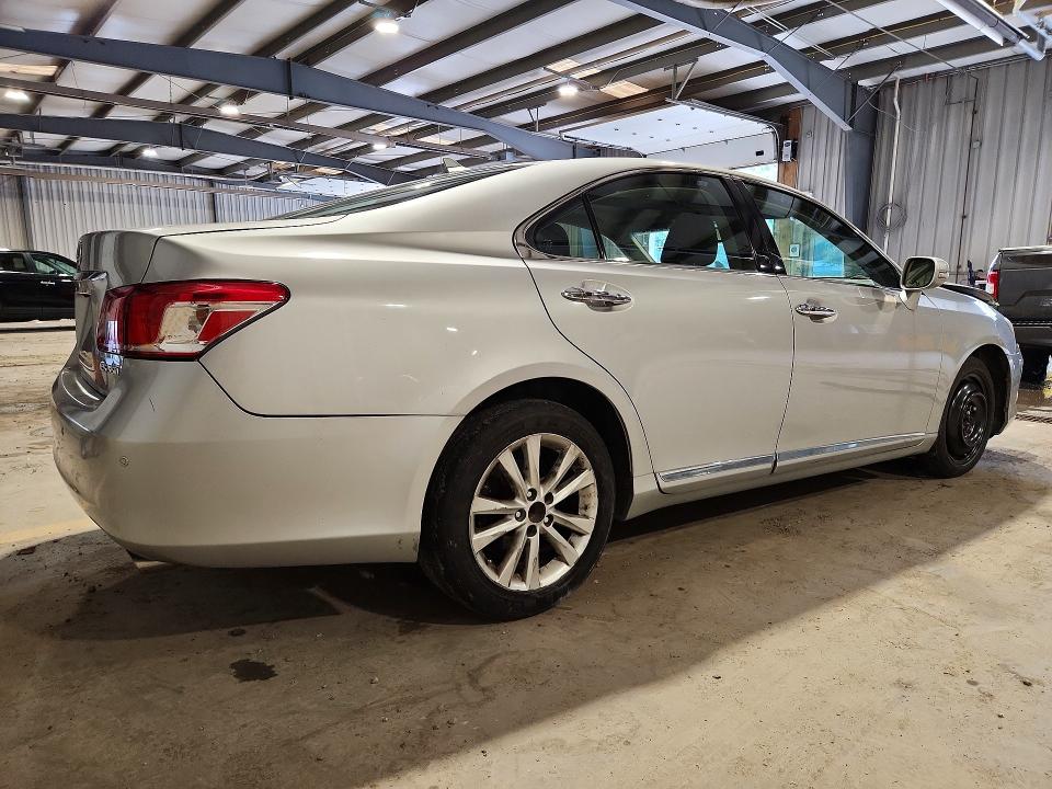 Photo 3 from auction – 2010 LEXUS ES with VIN JTHBK1EG1A2349042
