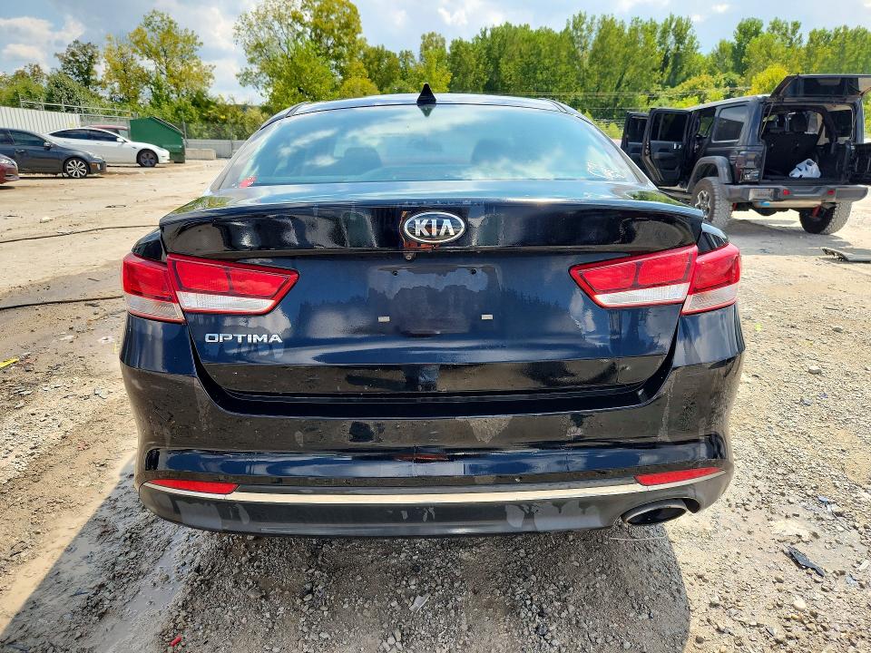 Снимка 6 от търг – 2018 KIA OPTIMA с VIN 5XXGT4L39JG258567