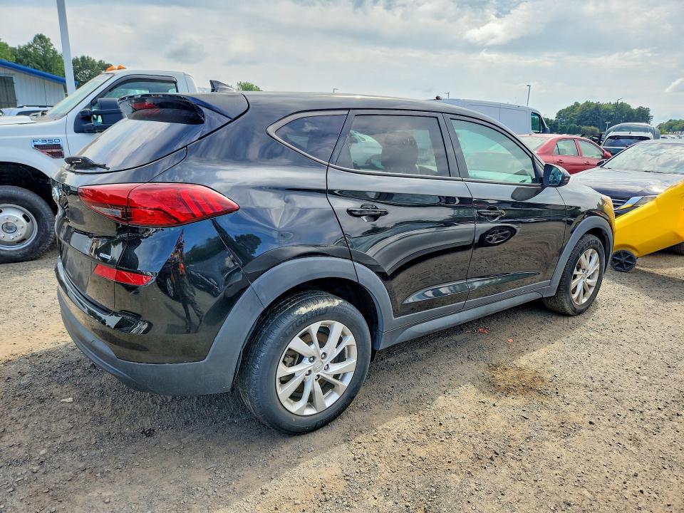 Photo 3 from auction – 2020 HYUNDAI TUCSON with VIN KM8J2CA41LU078667