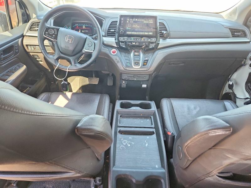 Photo 8 from auction – 2018 HONDA ODYSSEY with VIN 5FNRL6H71JB015001