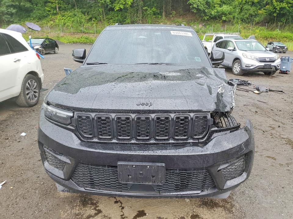 Photo 5 from auction – 2024 JEEP GRAND CHEROKEE with VIN 1C4RJHAG9RC256650