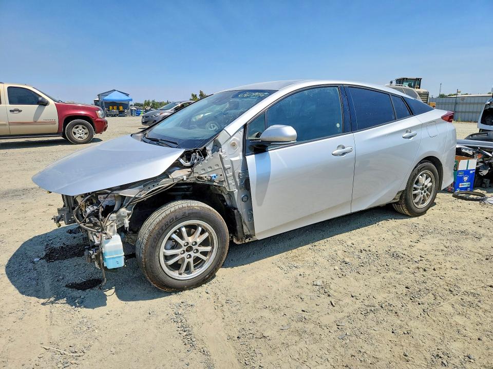 Photo 1 from auction – 2017 TOYOTA PRIUS PRIME with VIN JTDKARFP3H3067636