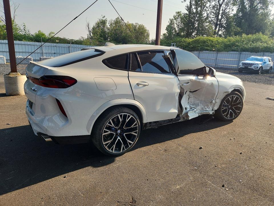 Photo 3 from auction – 2021 BMW X6 with VIN 5YMCY0C04M9E28344