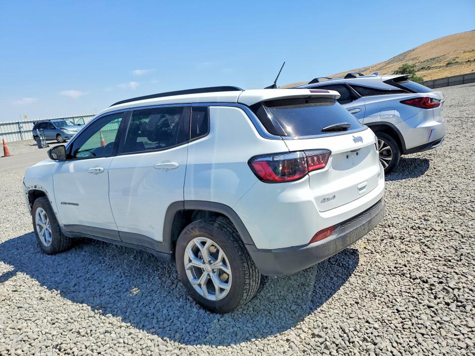 Foto 2 de la subasta – 2024 JEEP COMPASS con VIN 3C4NJDBNXRT119435