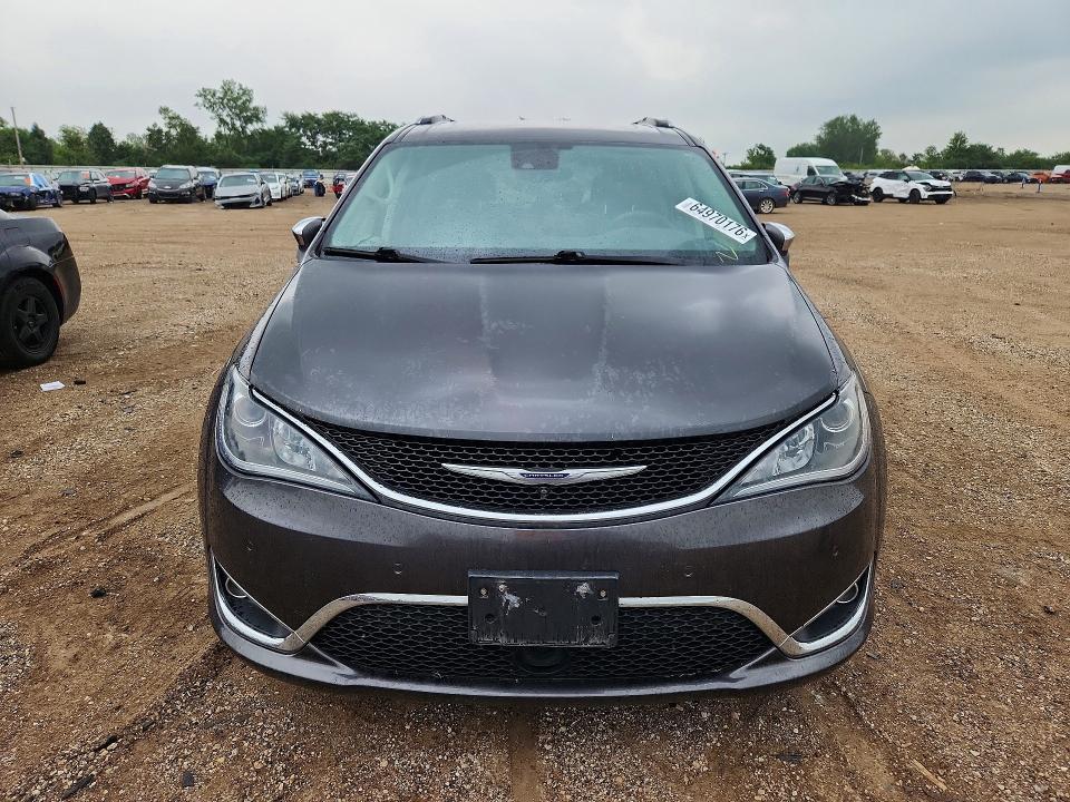 Photo 5 from auction – 2018 CHRYSLER PACIFICA with VIN 2C4RC1GG4JR334014