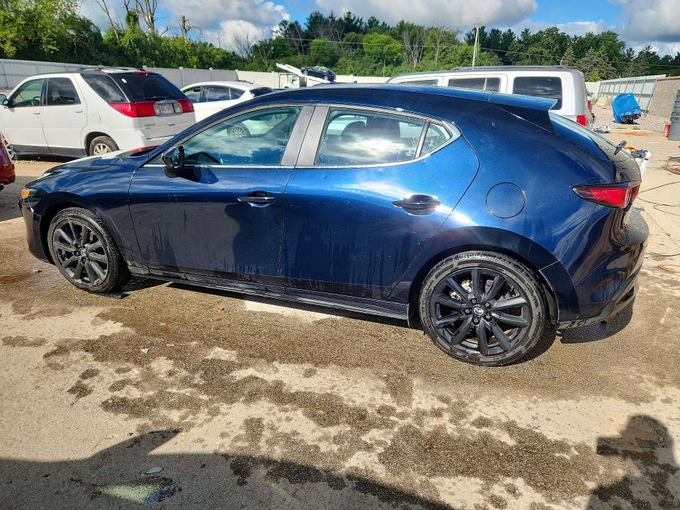 Photo 2 from auction – 2025 MAZDA 3 with VIN JM1BPAKM5S1770928