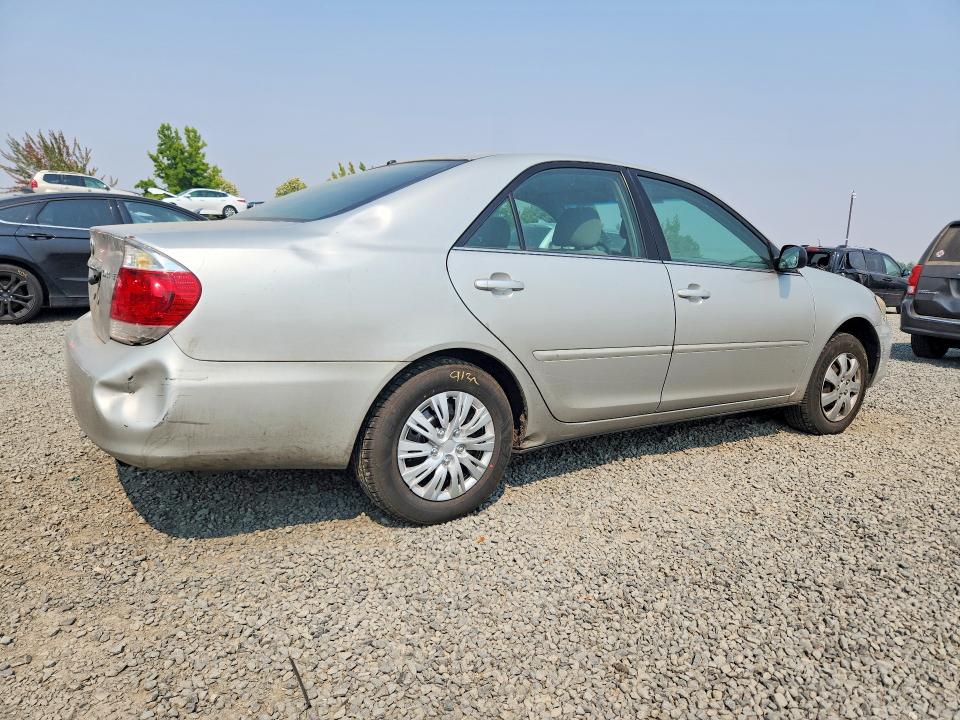 Photo 3 from auction – 2005 TOYOTA CAMRY with VIN 4T1BE30K65U393222