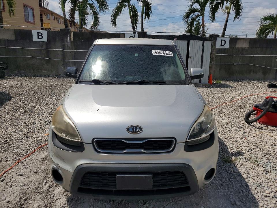 Zdjęcie 5 z aukcji – 2012 KIA SOUL z VIN KNDJT2A68C7403150