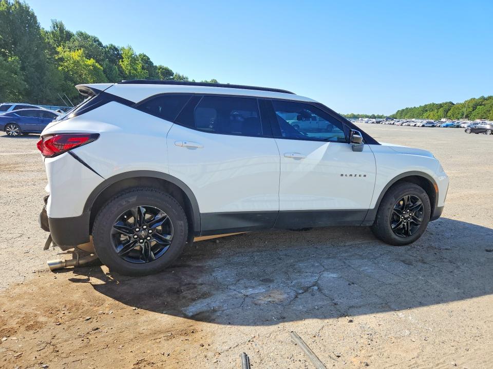 Photo 3 from auction – 2022 CHEVROLET BLAZER with VIN 3GNKBCR40NS159120