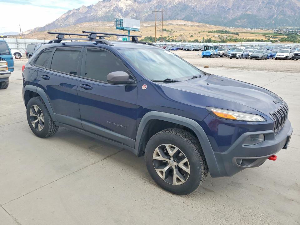 Photo 4 from auction – 2014 JEEP CHEROKEE with VIN 1C4PJMBS8EW201361