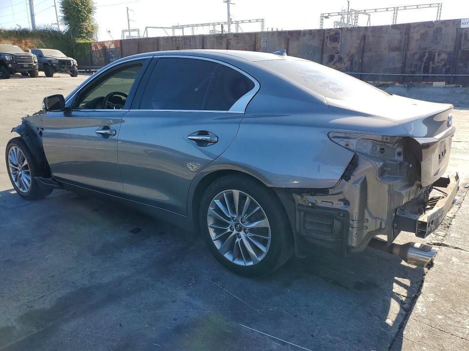 Photo 2 from auction – 2018 INFINITI Q50 with VIN JN1EV7AP7JM363825