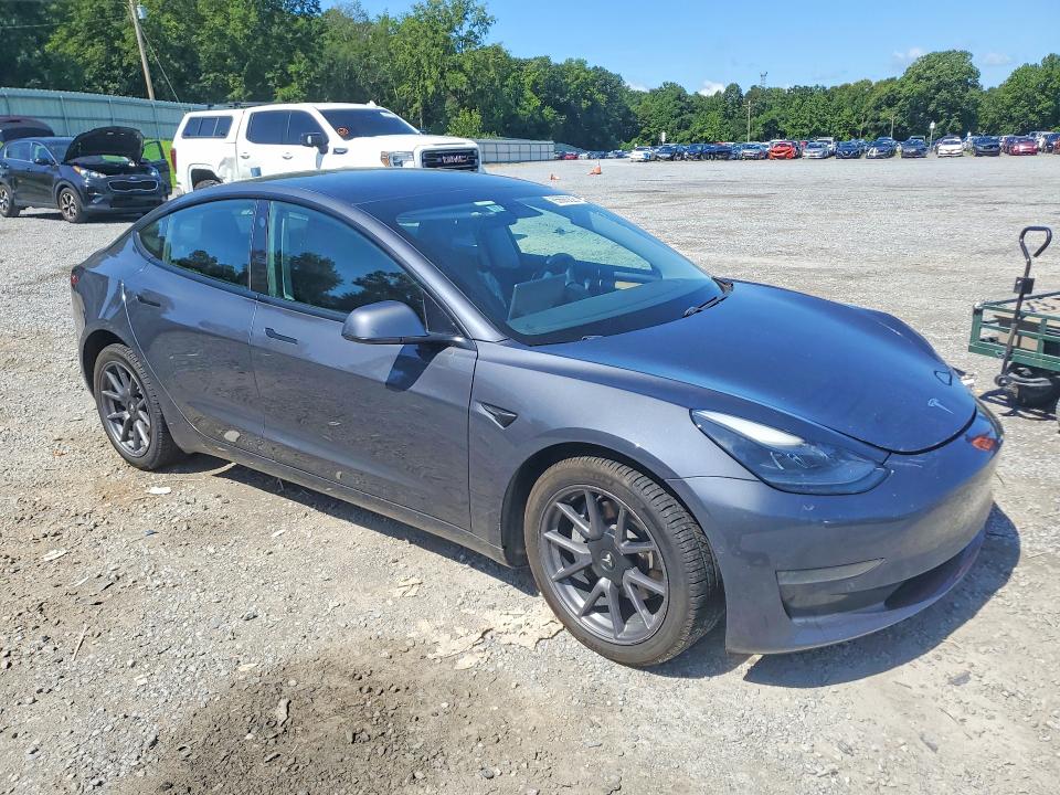 Foto 4 de la subasta – 2021 TESLA MODEL 3 con VIN 5YJ3E1EA5MF016935