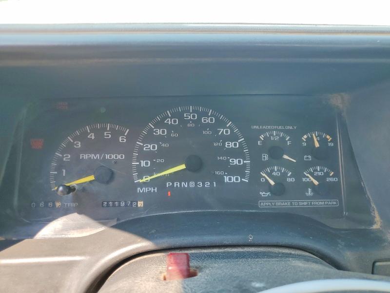 Photo 9 from auction – 2001 GMC SIERRA with VIN 1GTHK34RXYR133640