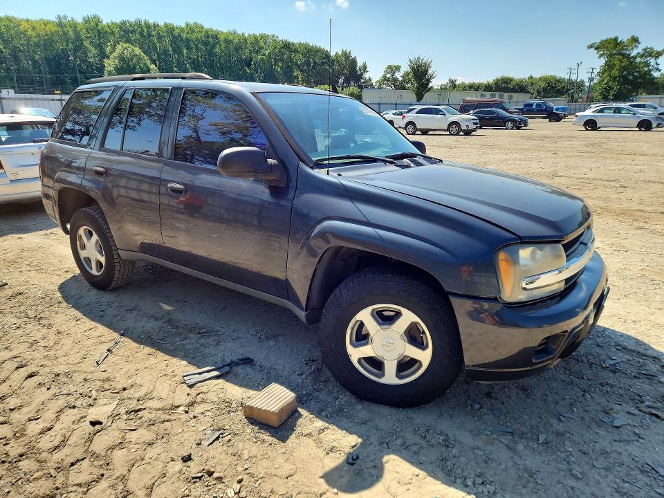 Photo 4 from auction – 2006 CHEVROLET TRAILBLAZER with VIN 1GNDS13S162264993