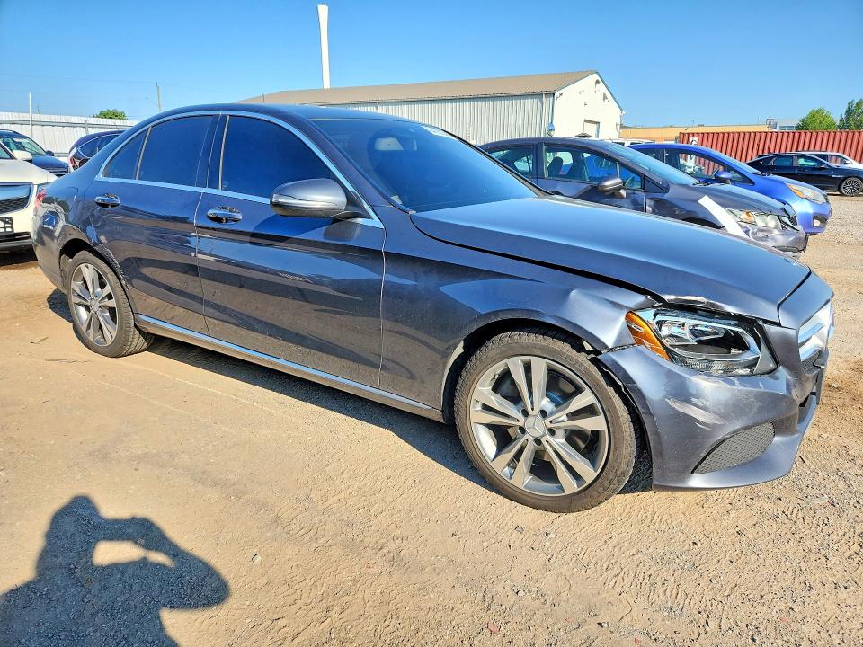 Photo 4 from auction – 2016 MERCEDES-BENZ C with VIN 55SWF4KB6GU160795