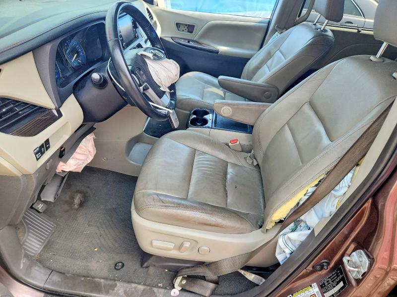 Photo 7 from auction – 2019 TOYOTA SIENNA with VIN 5TDYZ3DC9KS989138