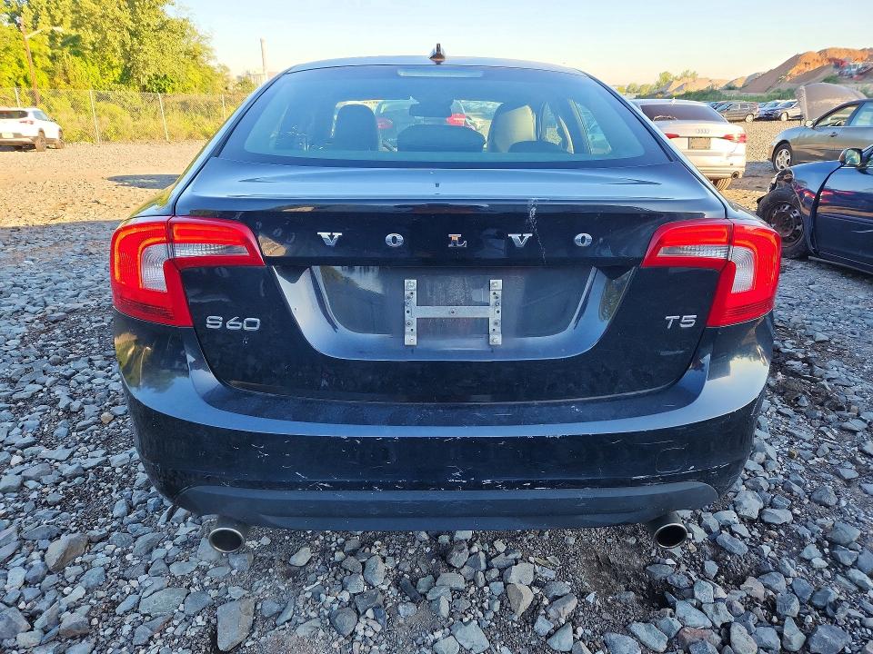 Photo 6 from auction – 2013 VOLVO S60 with VIN YV1612FS3D1215121