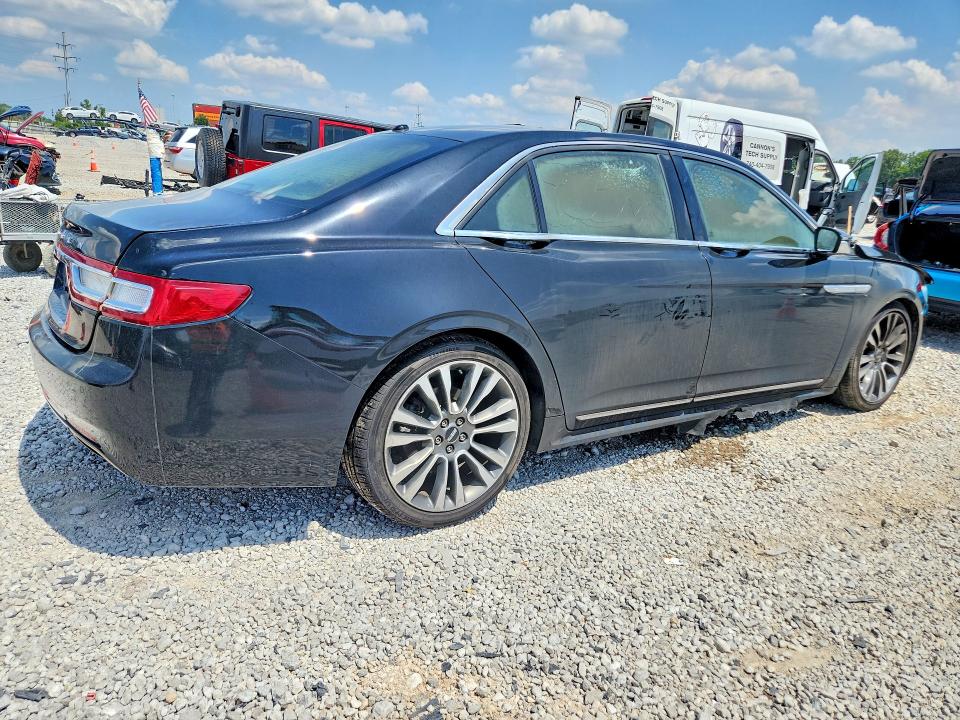 Photo 3 from auction – 2017 LINCOLN CONTINENTAL with VIN 1LN6L9NC2H5608105