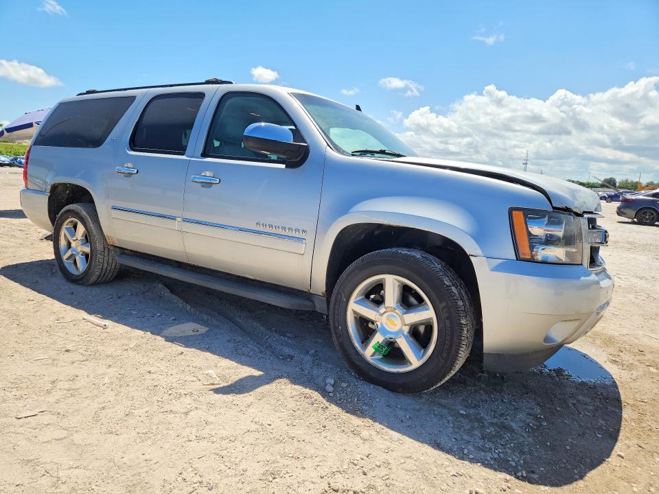Photo 4 from auction – 2013 CHEVROLET SUBURBAN with VIN 1GNSKKE78DR233654