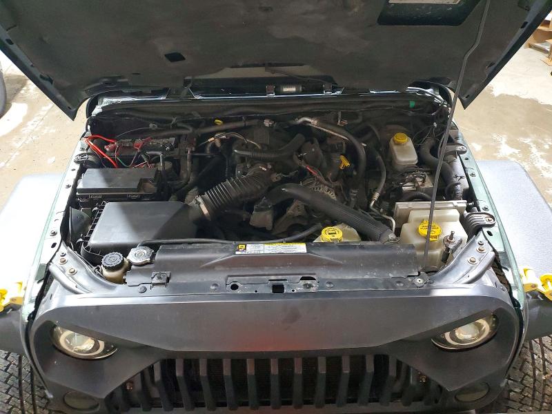 Photo 11 from auction – 2010 JEEP WRANGLER UNLIMITED with VIN 1J4HA5H11AL215472