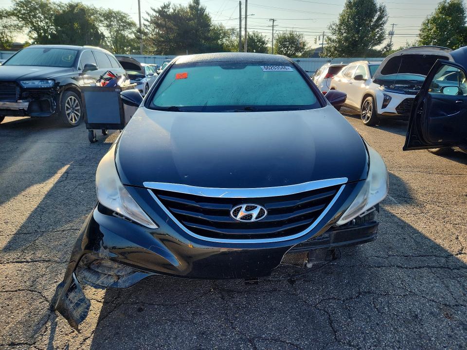 Photo 5 from auction – 2013 HYUNDAI SONATA with VIN 5NPEB4AC2DH713393