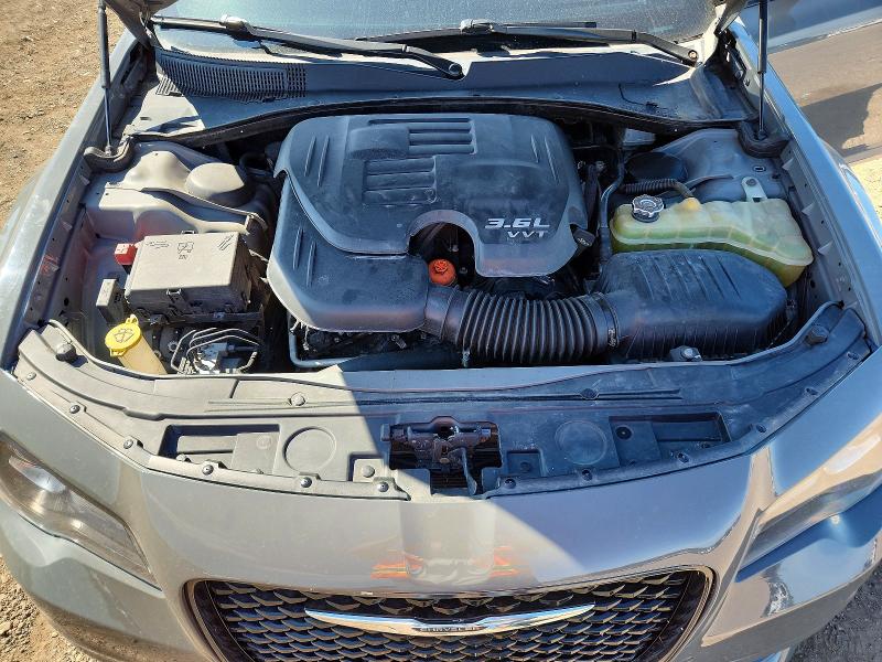 Photo 11 from auction – 2017 CHRYSLER 300 with VIN 2C3CCAGG1HH628772