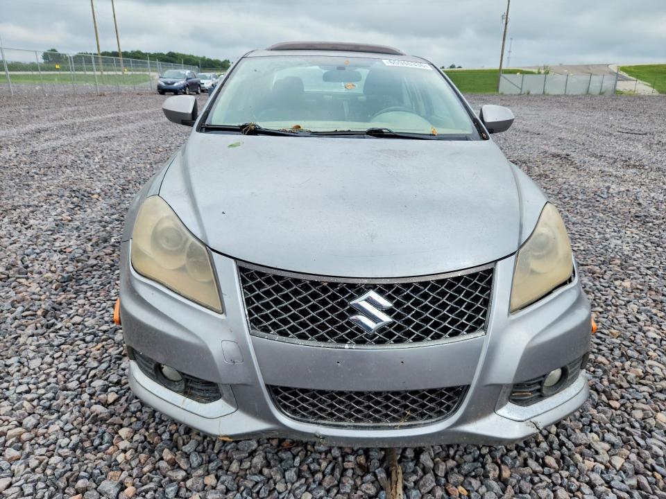 Photo 5 from auction – 2012 SUZUKI KIZASHI with VIN JS2RF9A60C6100068