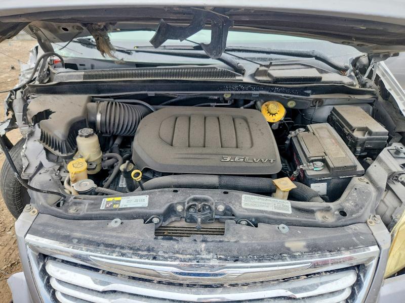Photo 12 from auction – 2014 CHRYSLER TOWN & COUNTRY with VIN 2C4RC1BG9ER342879