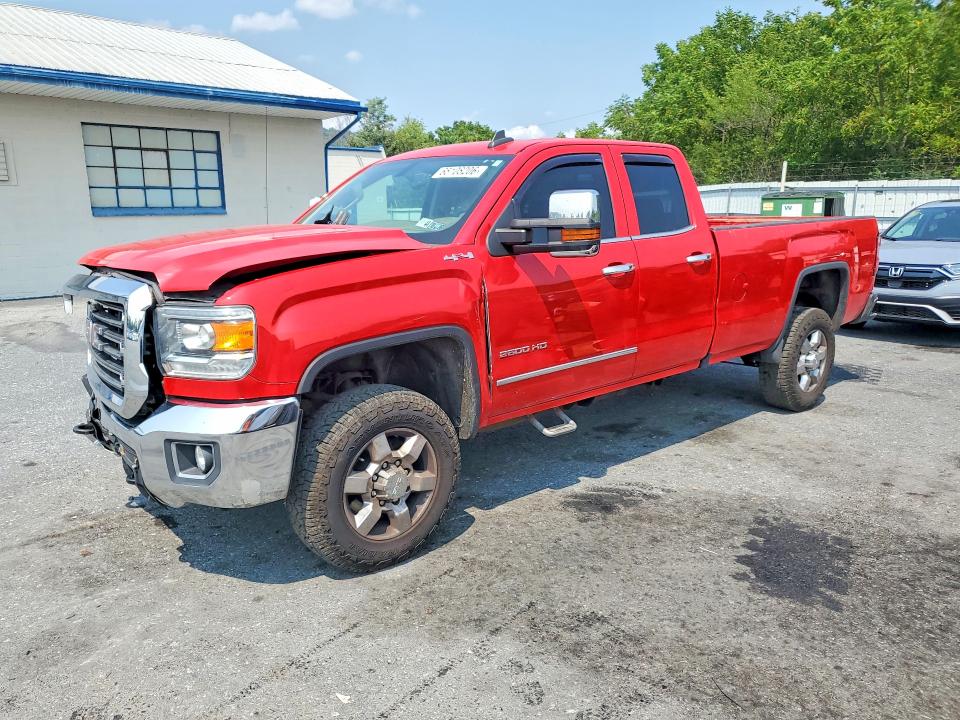 GMC SIERRA 2018 with VIN 1GT22TEG7JZ123768 - Photo from auction