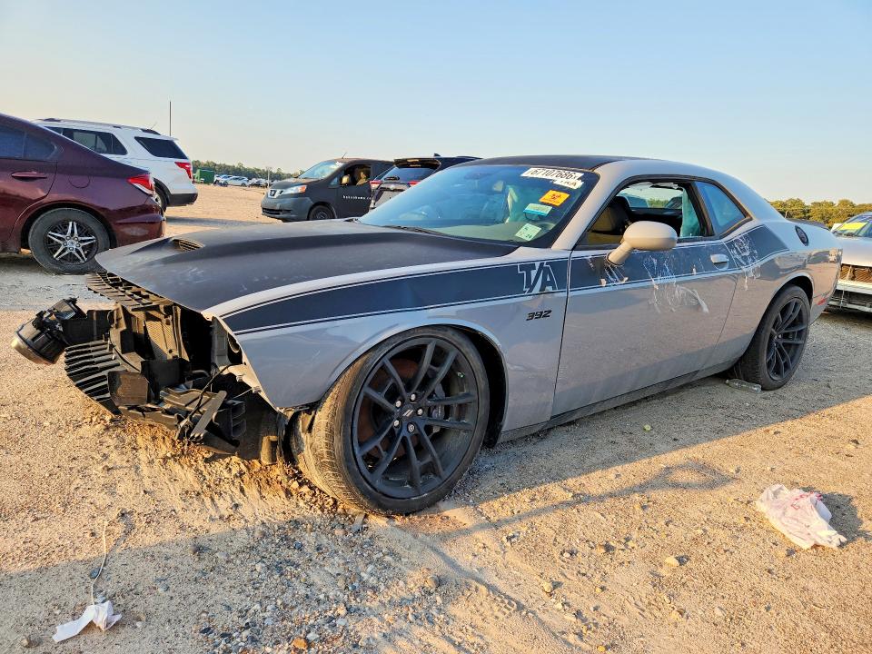 DODGE CHALLENGER 2022 with VIN 2C3CDZFJ1NH172051 - Photo from auction