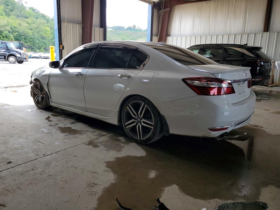 Photo 2 from auction – 2017 HONDA ACCORD with VIN 1HGCR3F91HA012689
