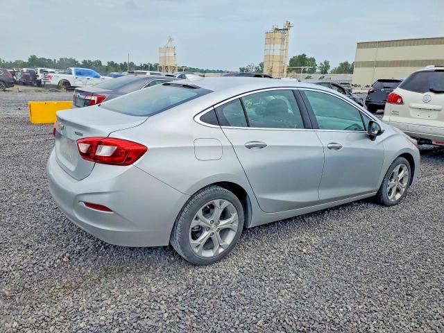 Photo 3 from auction – 2017 CHEVROLET CRUZE with VIN 1G1BF5SM7H7260640