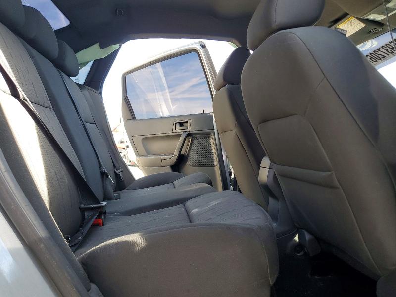 Photo 10 from auction – 2010 FORD FOCUS with VIN 1FAHP3FN2AW227181