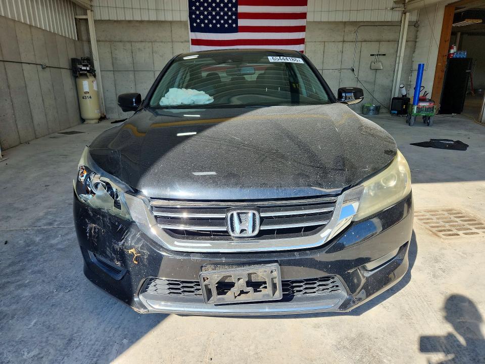 Photo 5 from auction – 2014 HONDA ACCORD with VIN 1HGCR3F83EA028525