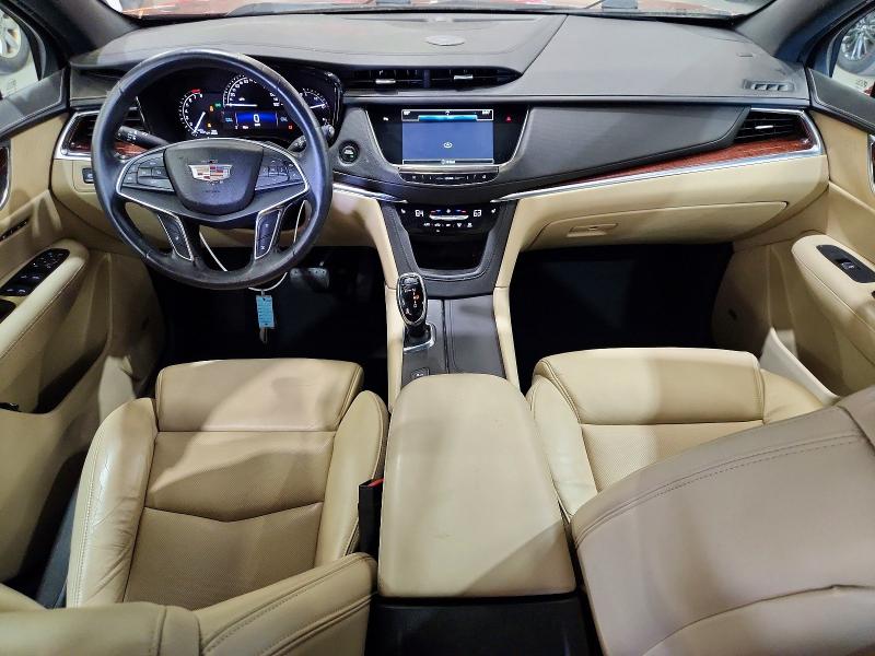 Photo 8 from auction – 2017 CADILLAC XT5 with VIN 1GYKNDRSXHZ150558