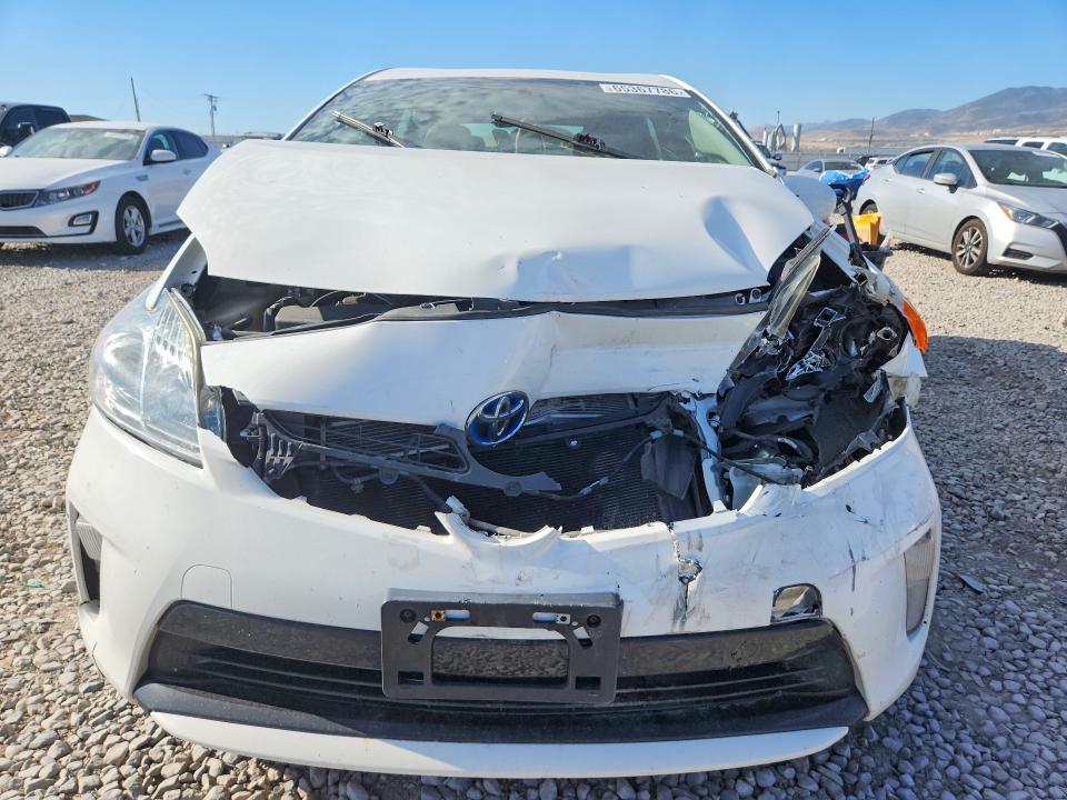 Photo 5 from auction – 2015 TOYOTA PRIUS with VIN JTDKN3DU2F1918702
