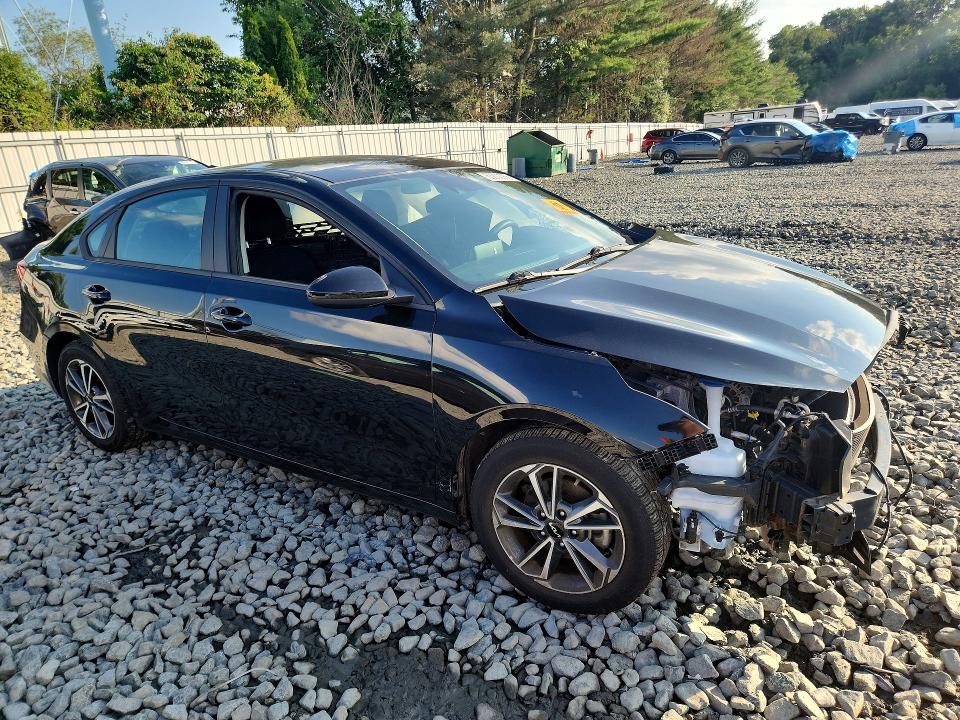 Photo 4 from auction – 2022 KIA FORTE with VIN 3KPF24AD1NE454947