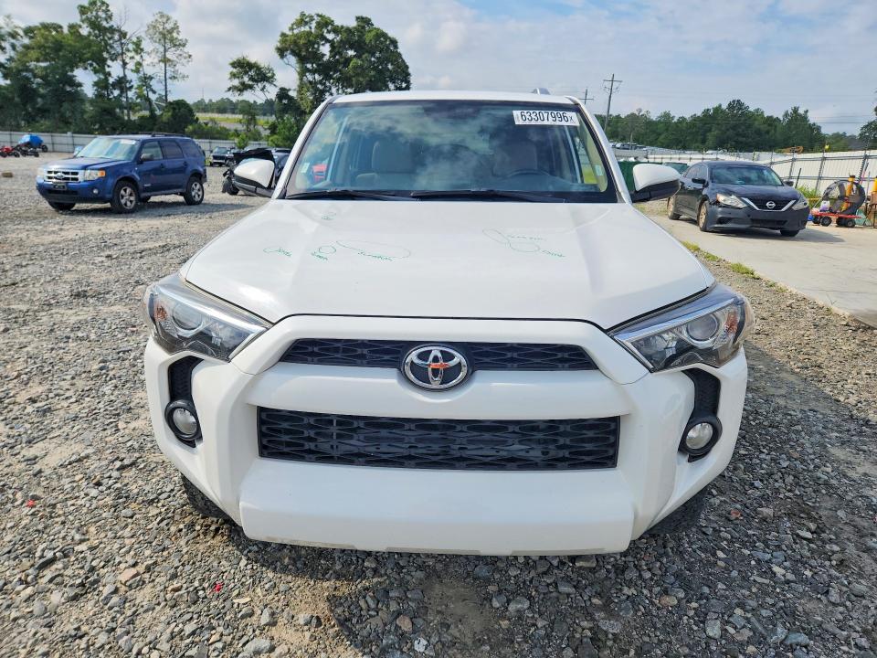 Photo 5 from auction – 2016 TOYOTA 4RUNNER with VIN JTEZU5JR3G5113746