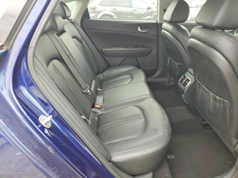 Photo 10 from auction – 2017 KIA OPTIMA with VIN 5XXGU4L38HG137021