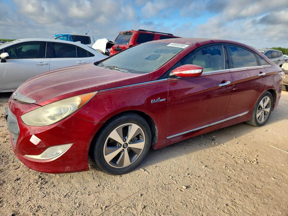 HYUNDAI SONATA 2011 with VIN KMHEC4A46BA001572 - Photo from auction