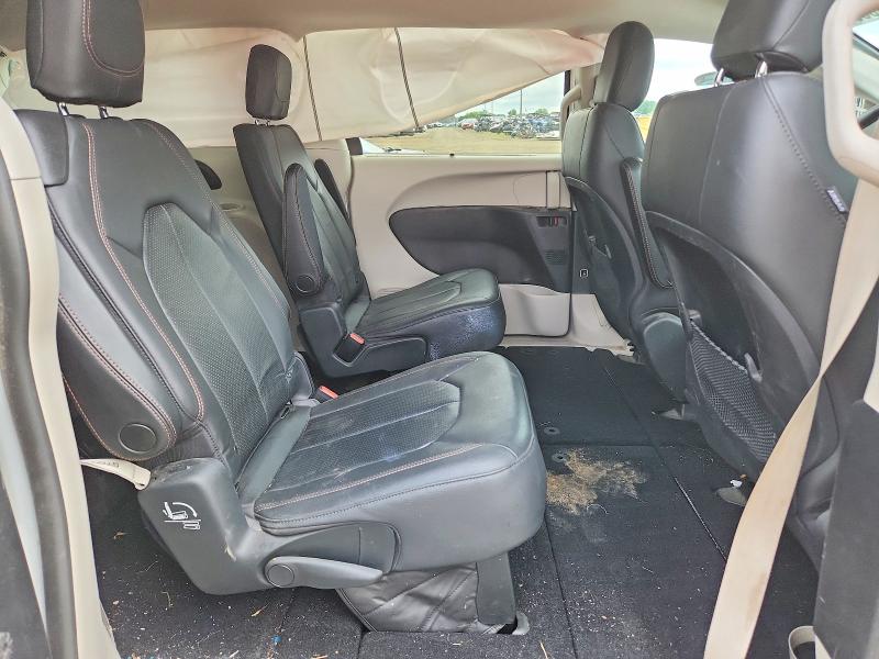 Photo 11 from auction – 2020 CHRYSLER PACIFICA with VIN 2C4RC1BG1LR133018