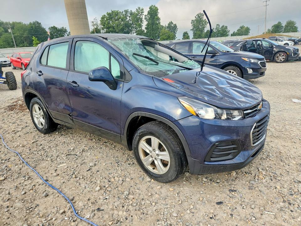 Photo 4 from auction – 2019 CHEVROLET TRAX with VIN 3GNCJNSB2KL232019