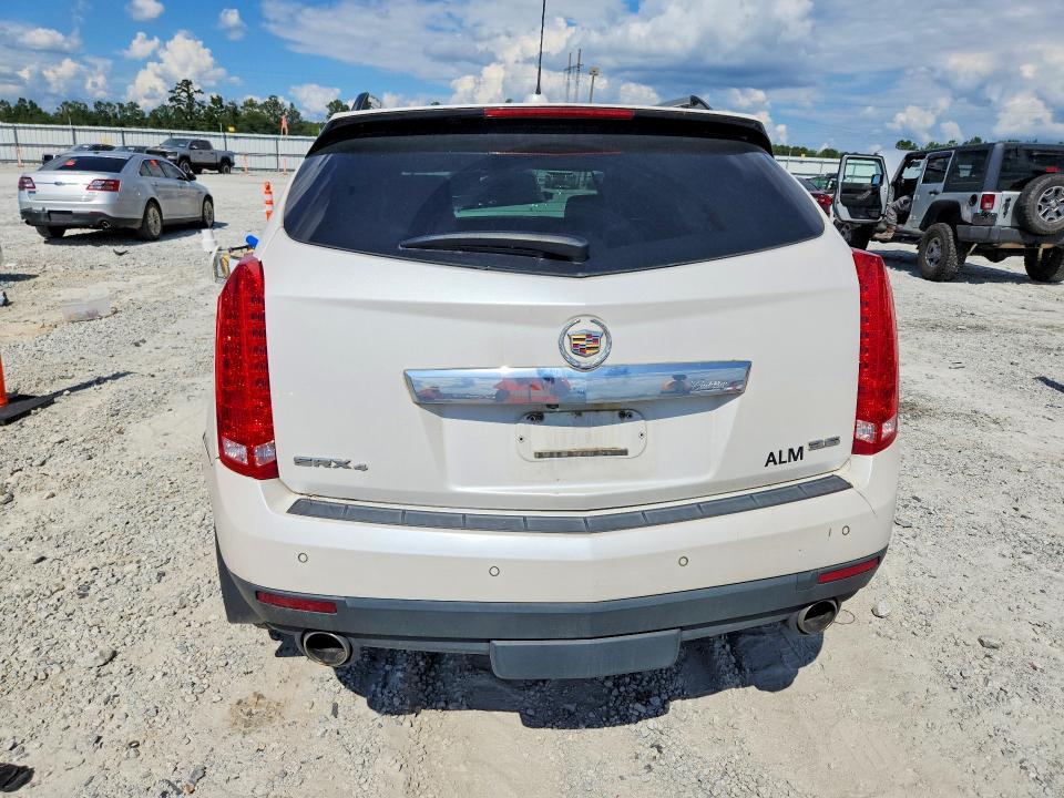 Photo 6 from auction – 2015 CADILLAC SRX with VIN 3GYFNEE3XFS637968