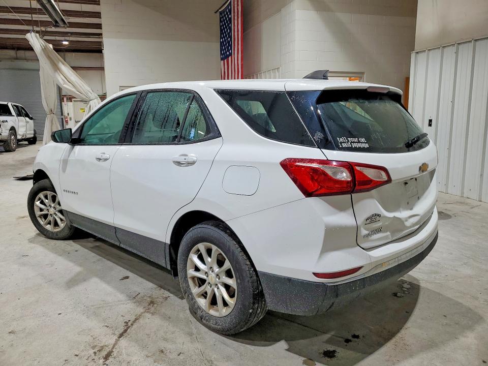 Photo 2 from auction – 2018 CHEVROLET EQUINOX with VIN 2GNAXREV3J6221567
